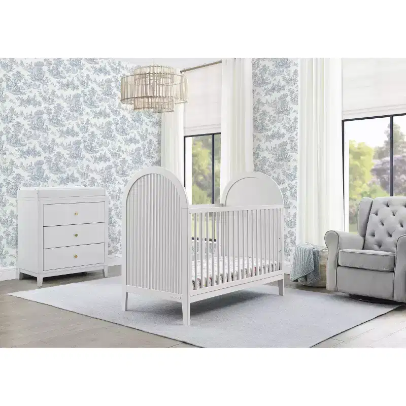 Delta Children Eloise 4-in-1 Convertible Crib - Greenguard Gold Certified